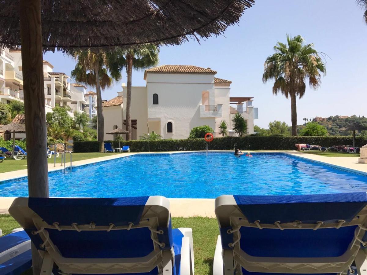 Penthouse Los Arqueros Golf Бенахавис Экстерьер фото